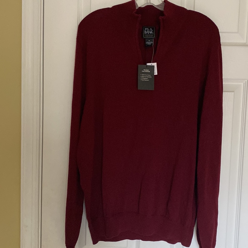 New with tags XL Jos A. Bank sweater.
